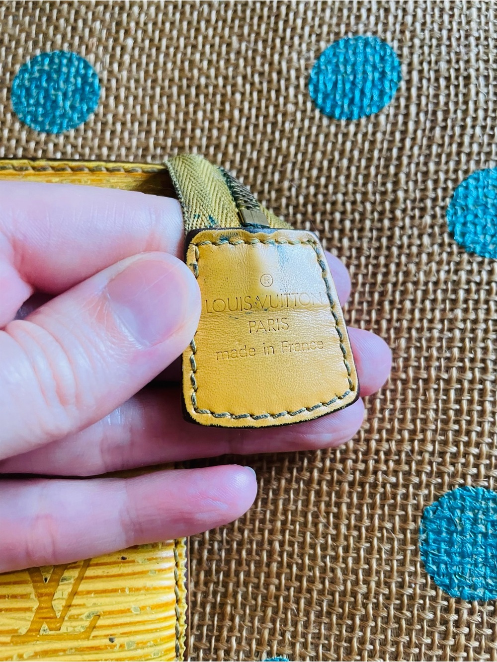 Vintage Louis Vuitton Epi Leather wallet/coin purse - Picture 4 of 9